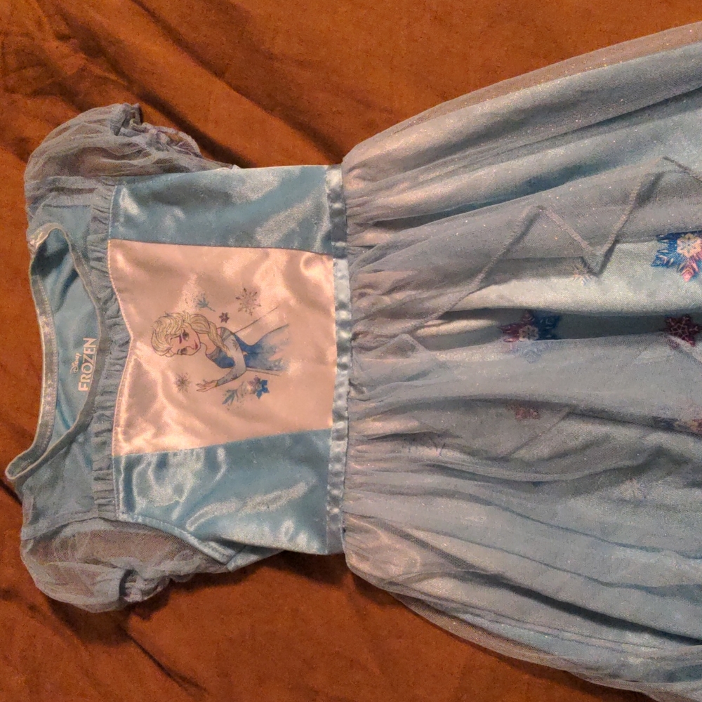 Elsa nightgown